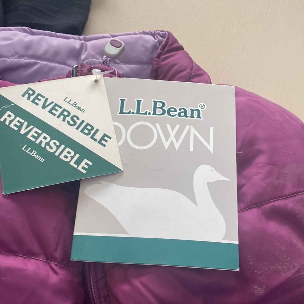 LL bean womens reversible down vest with zippered pockets - Picture 2 of 4